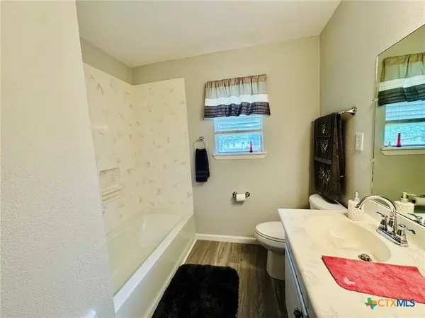 139 College AVE, Oglesby, TX 76561
