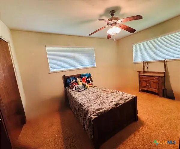 139 College AVE, Oglesby, TX 76561