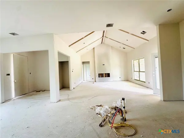 107 Chantry LN, Gatesville, TX 76528