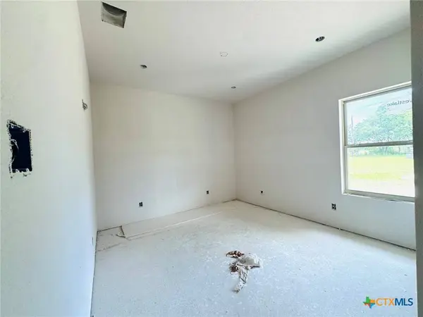 107 Chantry LN, Gatesville, TX 76528