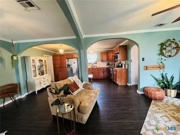169 County Road 318, Jonesboro, TX 76538