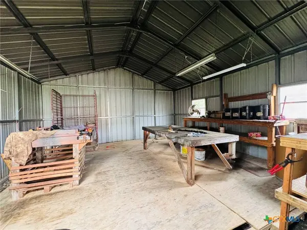3015 S State Highway 36, Gatesville, TX 76528