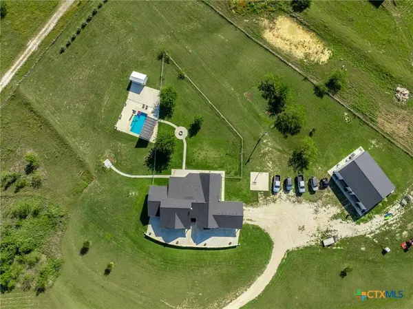 1227 Alexander RD, Moody, TX 76557
