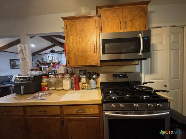 817 S Bell ST, Hamilton, TX 76531