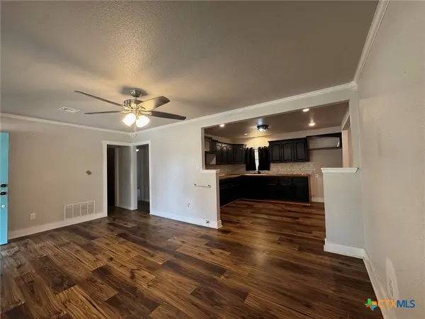 2402 Oak DR, Gatesville, TX 76528