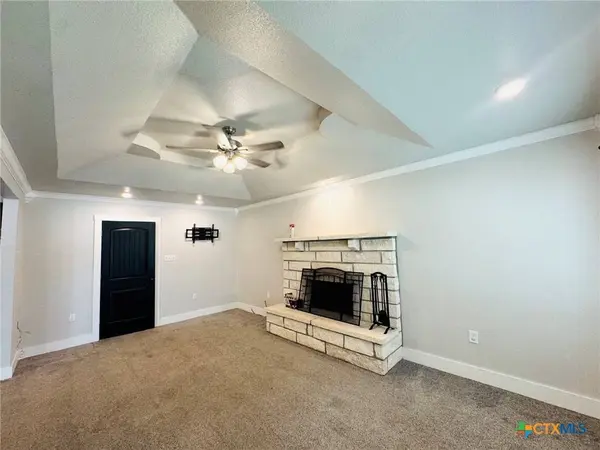 2402 Oak DR, Gatesville, TX 76528