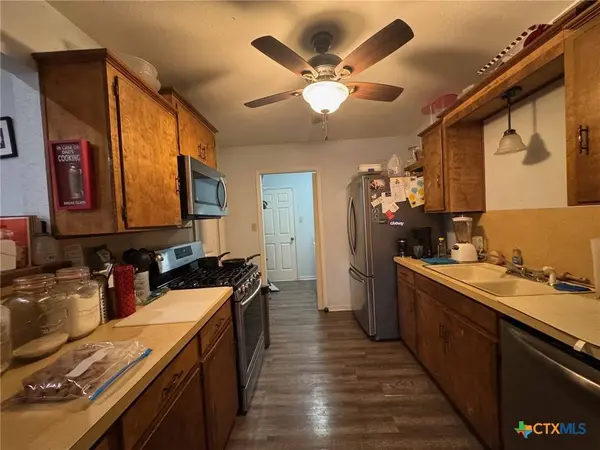 817 S Bell ST, Hamilton, TX 76531