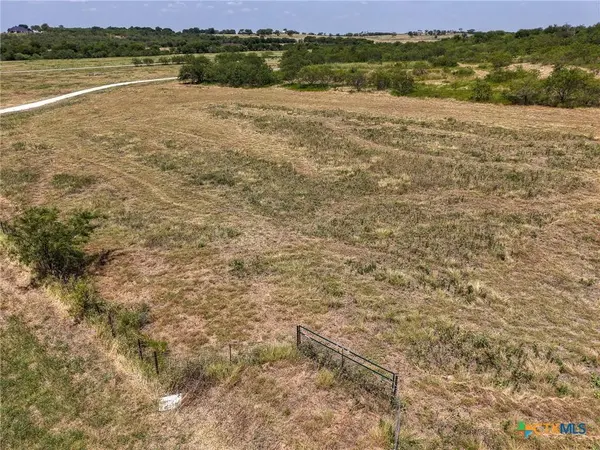 1227 Alexander RD, Moody, TX 76557