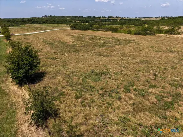 1227 Alexander RD, Moody, TX 76557