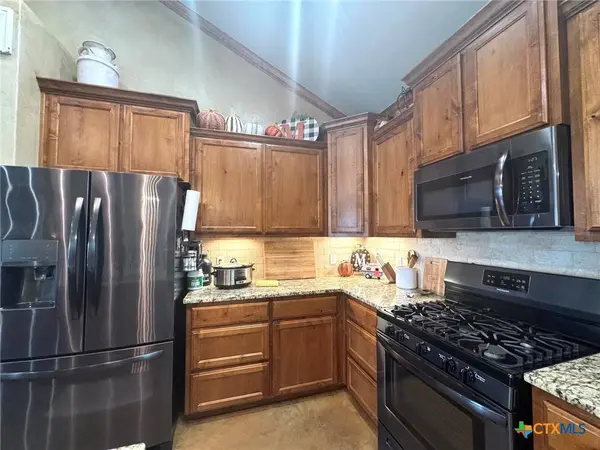 516 Cedar Mountain RD, Gatesville, TX 76528