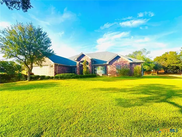 612 River Oaks DR, Gatesville, TX 76528