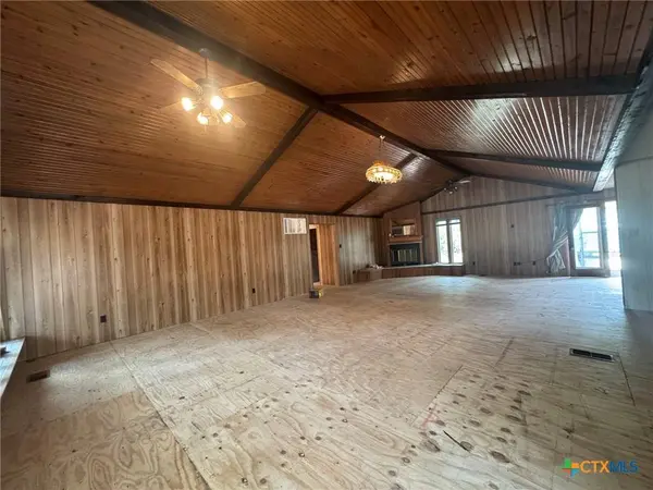 823 Mountain RD, Gatesville, TX 76528