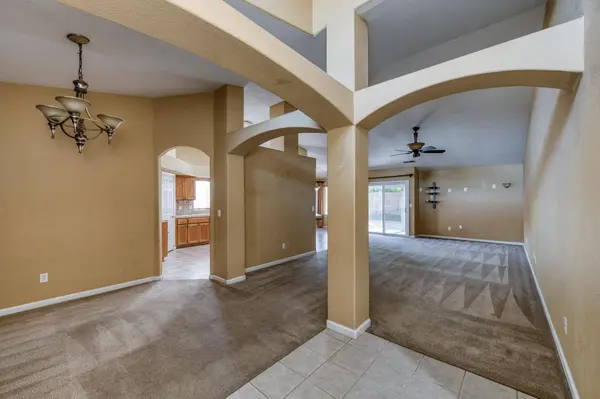 168 Makenna DR, Madera, CA 93637