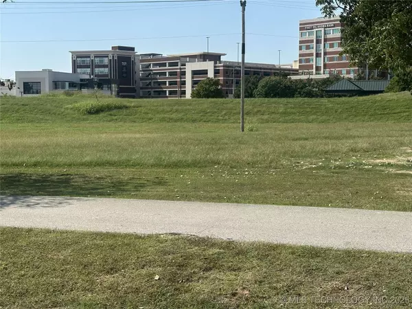 S Aquarium DR, Jenks, OK 74037