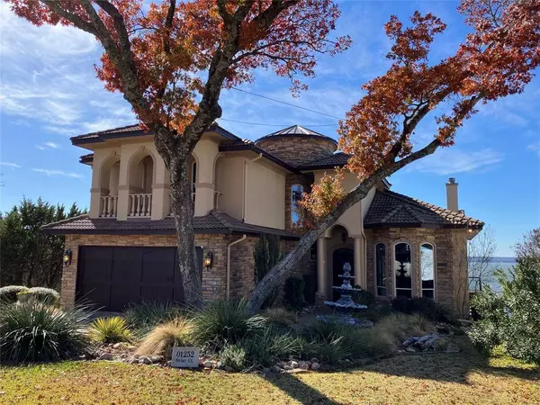 1252 Briar Court, Whitney, TX 76692