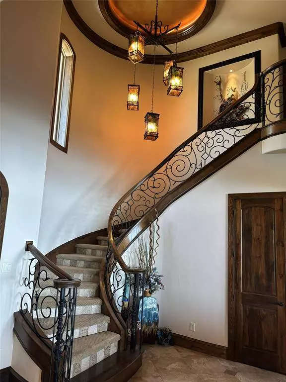 1252 Briar Court, Whitney, TX 76692