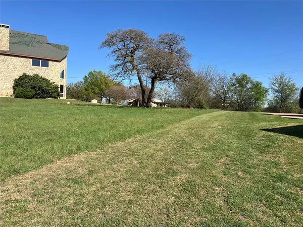 1224 Overlook Court, Whitney, TX 76692