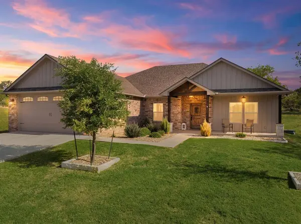 19126 White Bluff Drive, Whitney, TX 76692