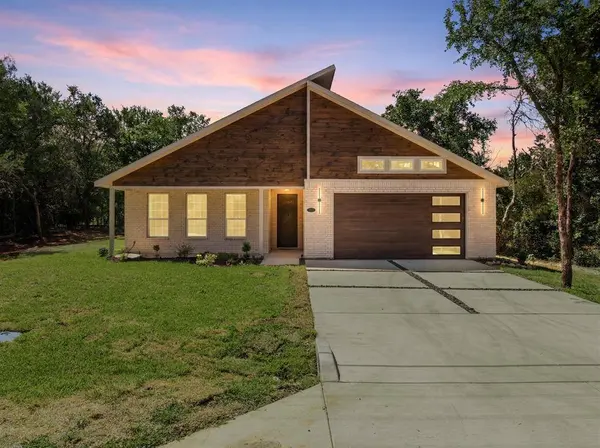 24113 Stonewood Drive, Whitney, TX 76692
