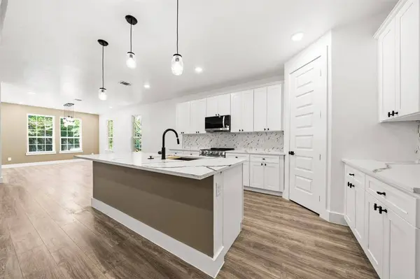 24113 Stonewood Drive, Whitney, TX 76692