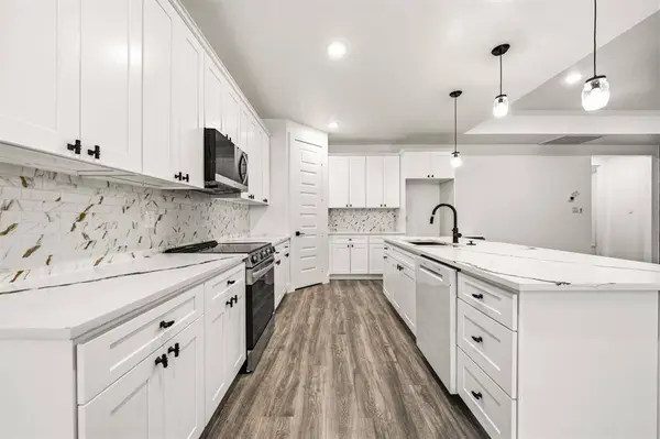 24113 Stonewood Drive, Whitney, TX 76692