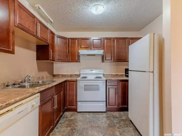 512 4th AVENUE N #301, Saskatoon, SK S7K 2M7