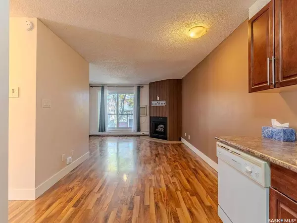 512 4th AVENUE N #301, Saskatoon, SK S7K 2M7