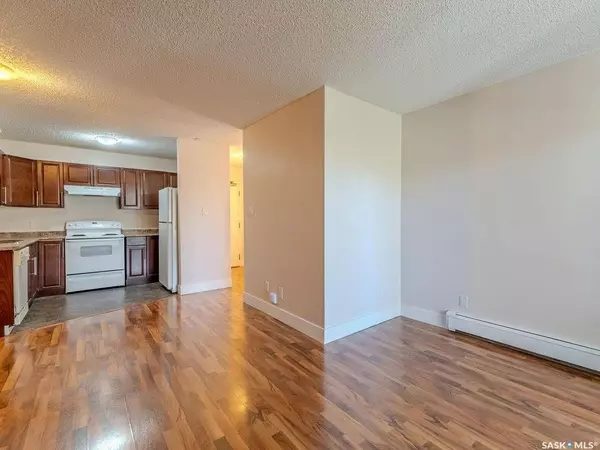 512 4th AVENUE N #301, Saskatoon, SK S7K 2M7