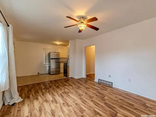 9 Minto PLACE, Saskatoon, SK S7L 1C4