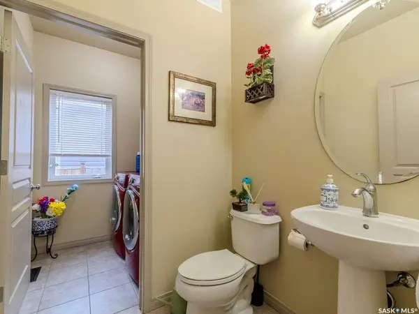 274 Ashworth CRESCENT, Saskatoon, SK S7T 0P1