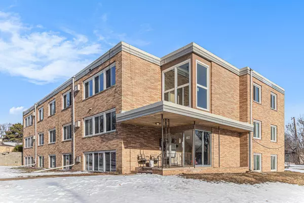 1900 Vincent AVE N, Minneapolis, MN 55411