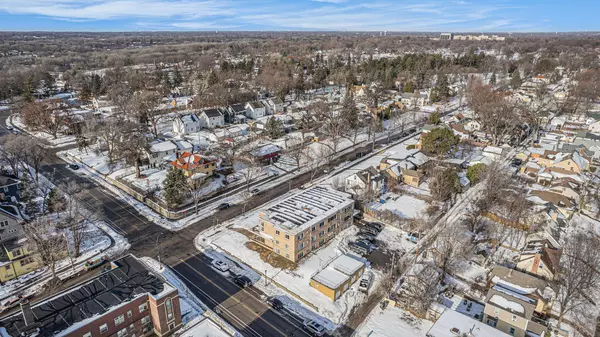 1900 Vincent AVE N, Minneapolis, MN 55411