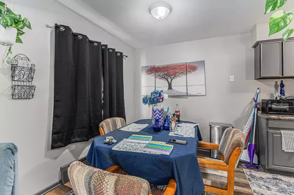 1900 Vincent AVE N, Minneapolis, MN 55411