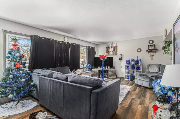 1900 Vincent AVE N, Minneapolis, MN 55411