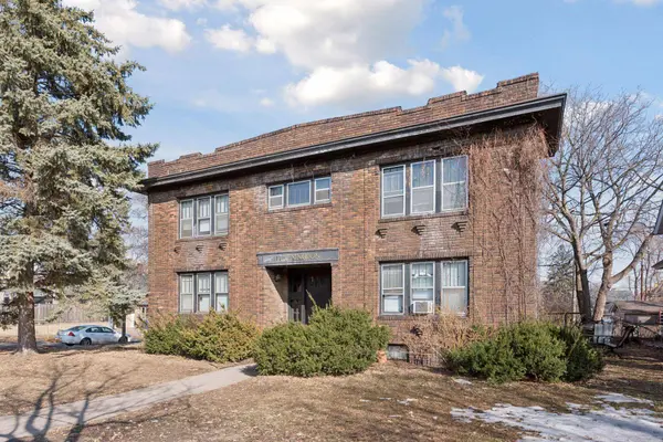 194 Lexington Pkwy N, Saint Paul, MN 55104