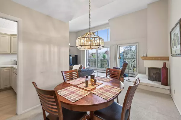 9500 Collegeview RD #308, Bloomington, MN 55437