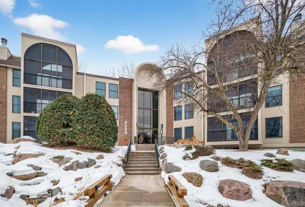 9500 Collegeview RD #112, Minneapolis, MN 55437