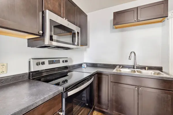 303 W 4th ST, Duluth, MN 55806