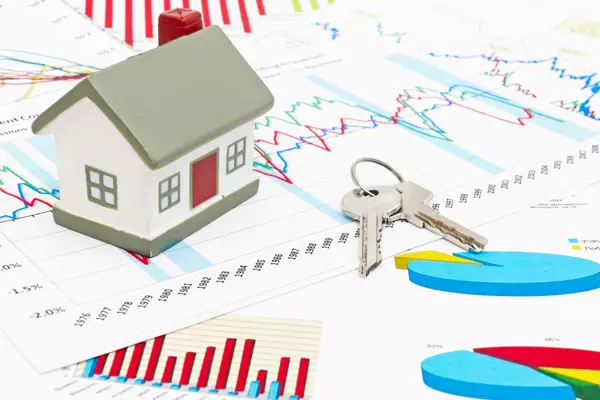 What the 2026 Housing Outlook Means for Portland Buyers and Sellers