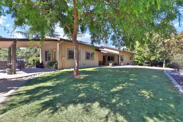 6490 Pleasant Valley RD, El Dorado, CA 95623