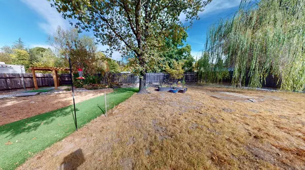 4589 Volo Mine DR, Diamond Springs, CA 95619