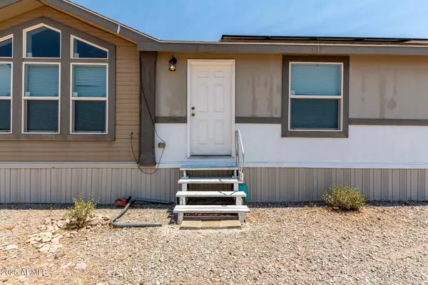 42102 W MARYLAND Avenue, Tonopah, AZ 85354
