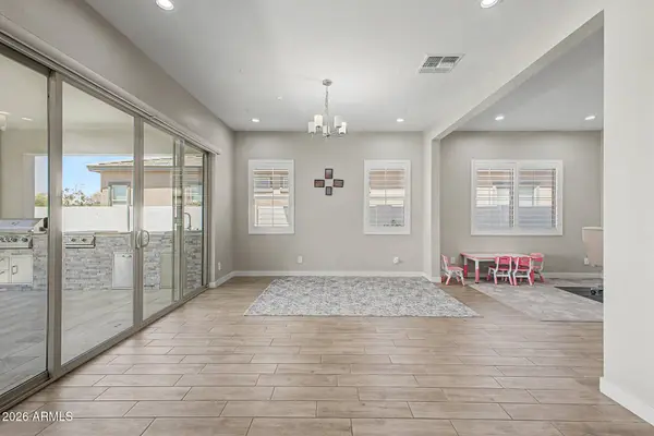 4260 S AMETHYST Drive, Chandler, AZ 85249