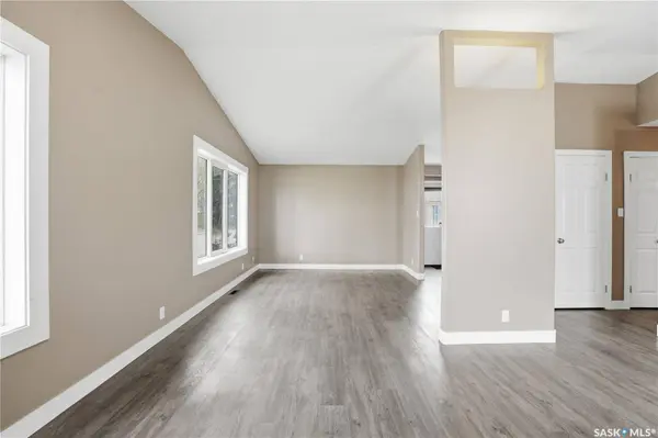 330B X AVENUE S, Saskatoon, SK S7M 3H6
