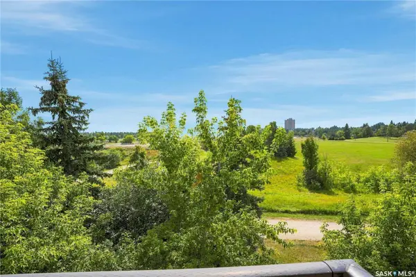 423 Tait COURT #308, Saskatoon, SK S7H 5L3