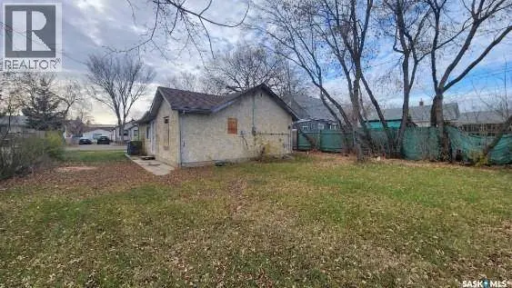 1232 106th STREET, North Battleford, SK S9A1X2