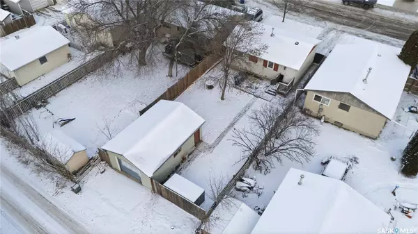 869 Macklem DRIVE, Saskatoon, SK S7L 4K1