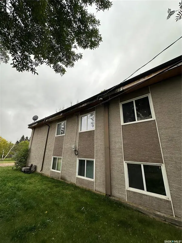 113 3rd STREET E, St. Walburg, SK S0M 0E2