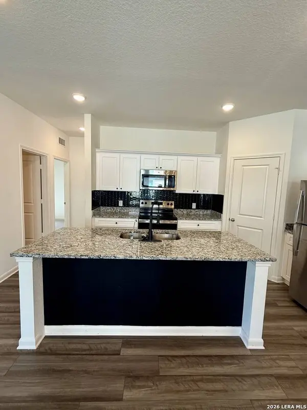 7239 KING BND, San Antonio, TX 78252