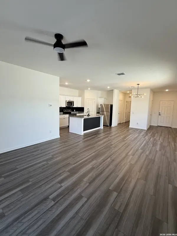 7239 KING BND, San Antonio, TX 78252